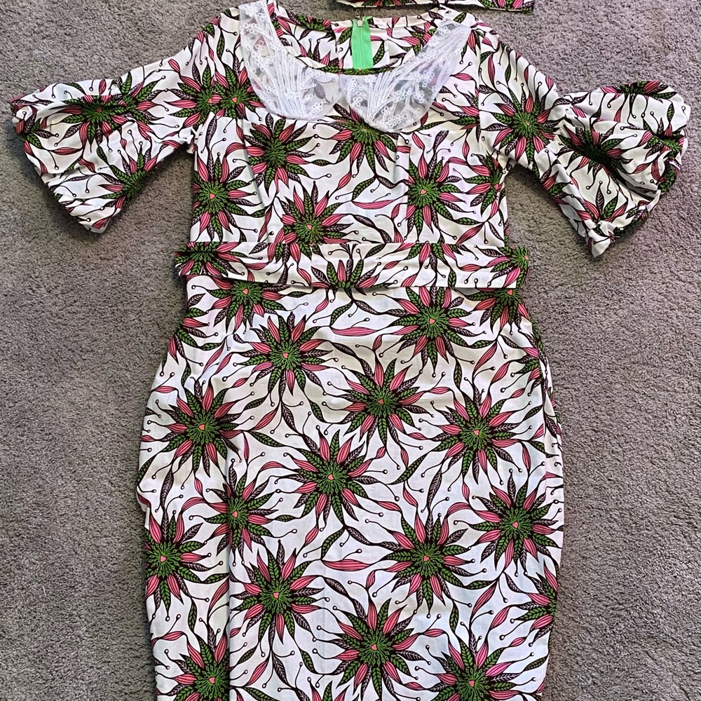 Vintage Floral Patterned Dress with Puff Sleeves, Tie Belt and Hair Scarf